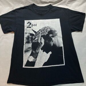 2 Pac T-shirt, Men’s size large